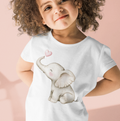 Elfenmotive von Nicoles-Transferwelt: Illustration eines niedlichen Elefanten für Kinder, perfekt zum Dekorieren.