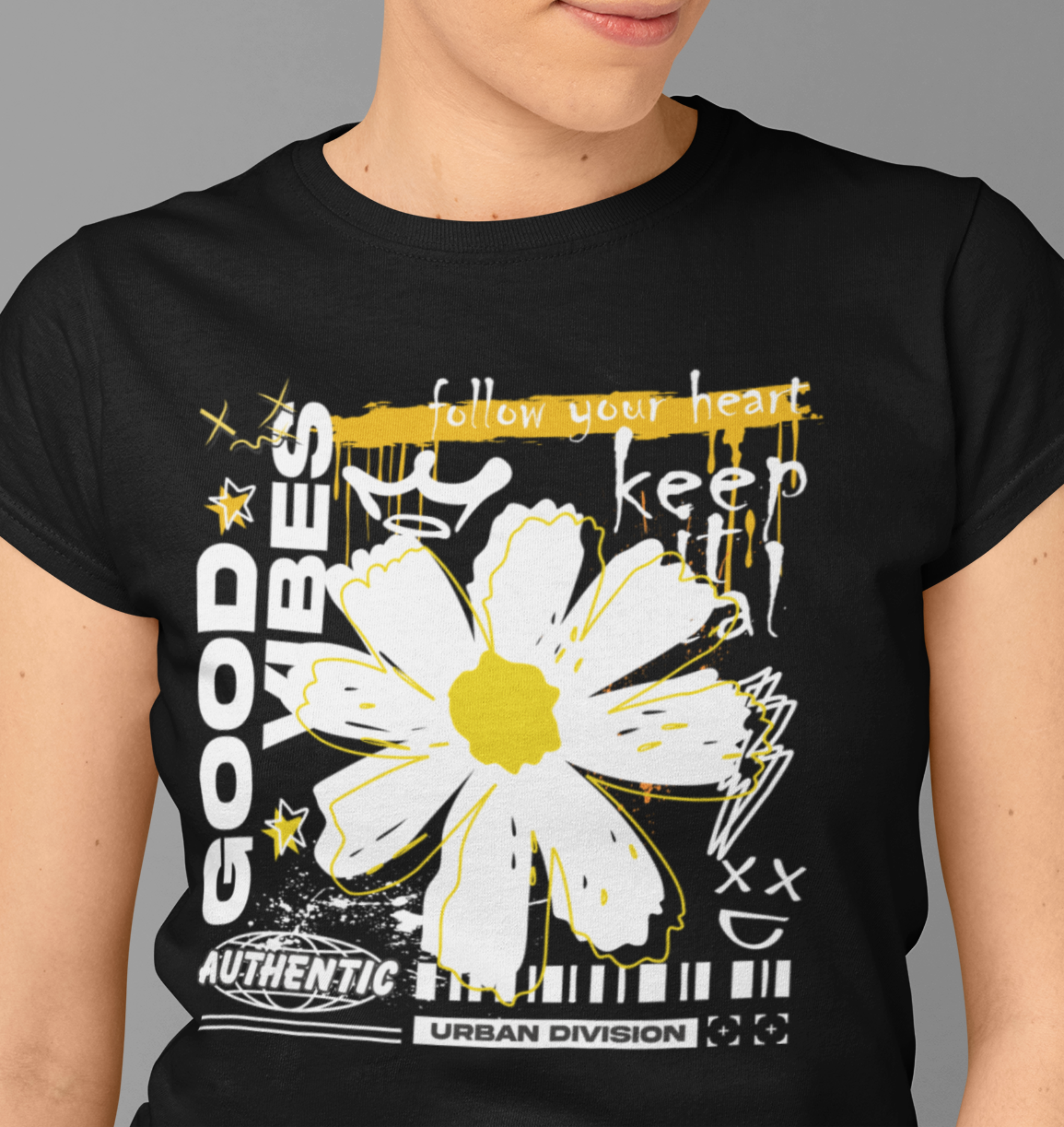 Motiv "Good Vibes Flower" von Nicoles-Transferwelt mit bunten Blumenmustern auf weißem Hintergrund