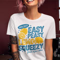 Motivbild mit Zitronen und Squeeze-Text, Design von Nicoles-Transferwelt, frisches Zitronenmotiv für Transfers und Bastelprojekte.