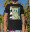 Niedlicher Teddy mit Brooklyn-Motiv von Nicoles-Transferwelt, detailreiche Applikation auf weichem Stoff, ideal für Kinderkleidung